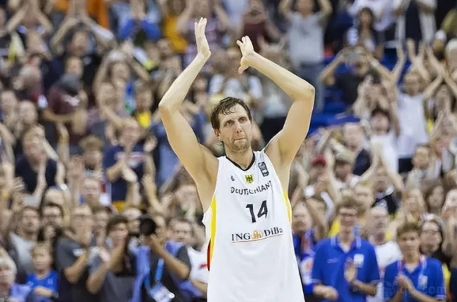 面对阵容实 面对阵容实