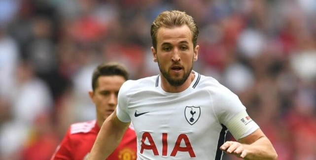 足球的蓬勃 足球的蓬勃